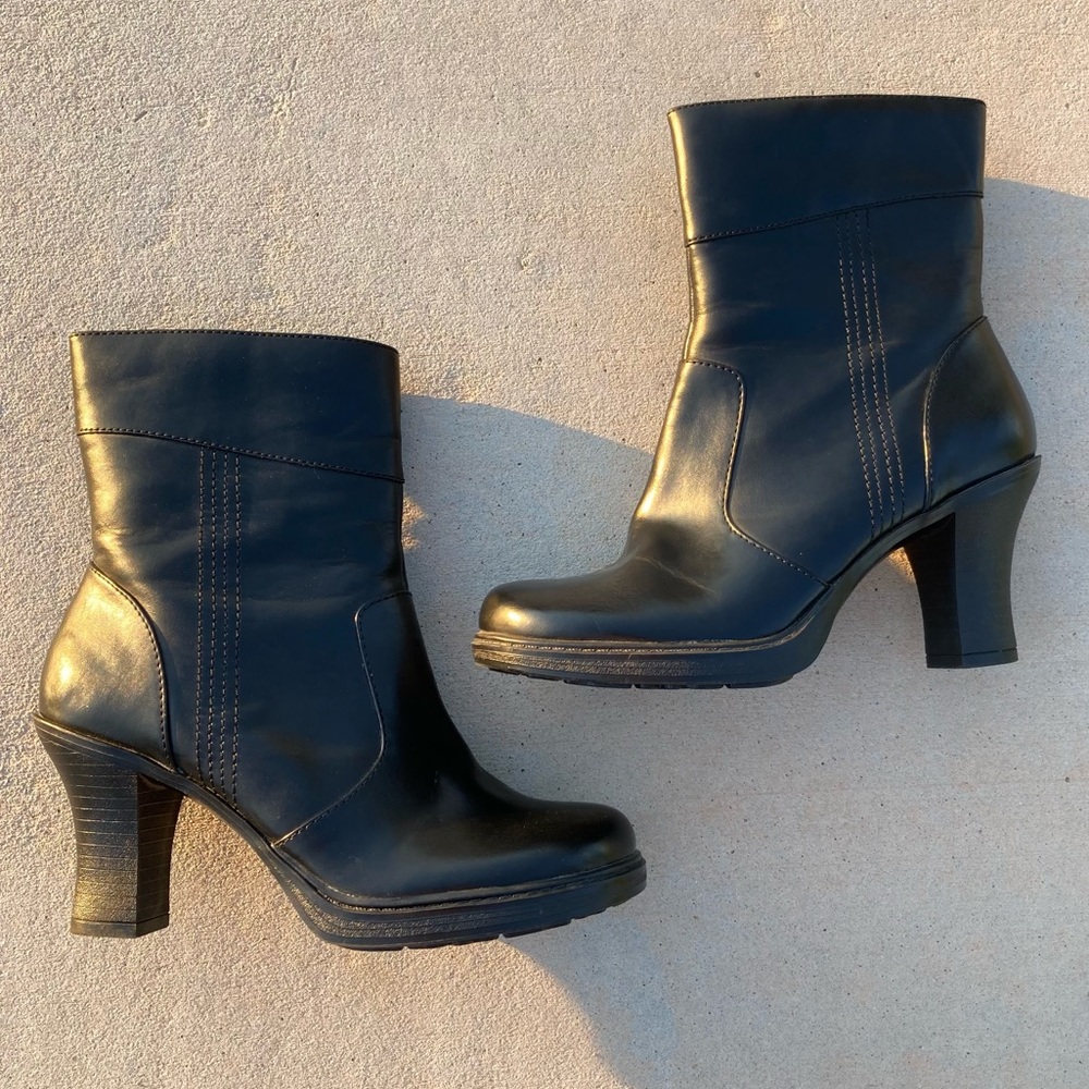 Black MUDD mid calf heel boots - 8